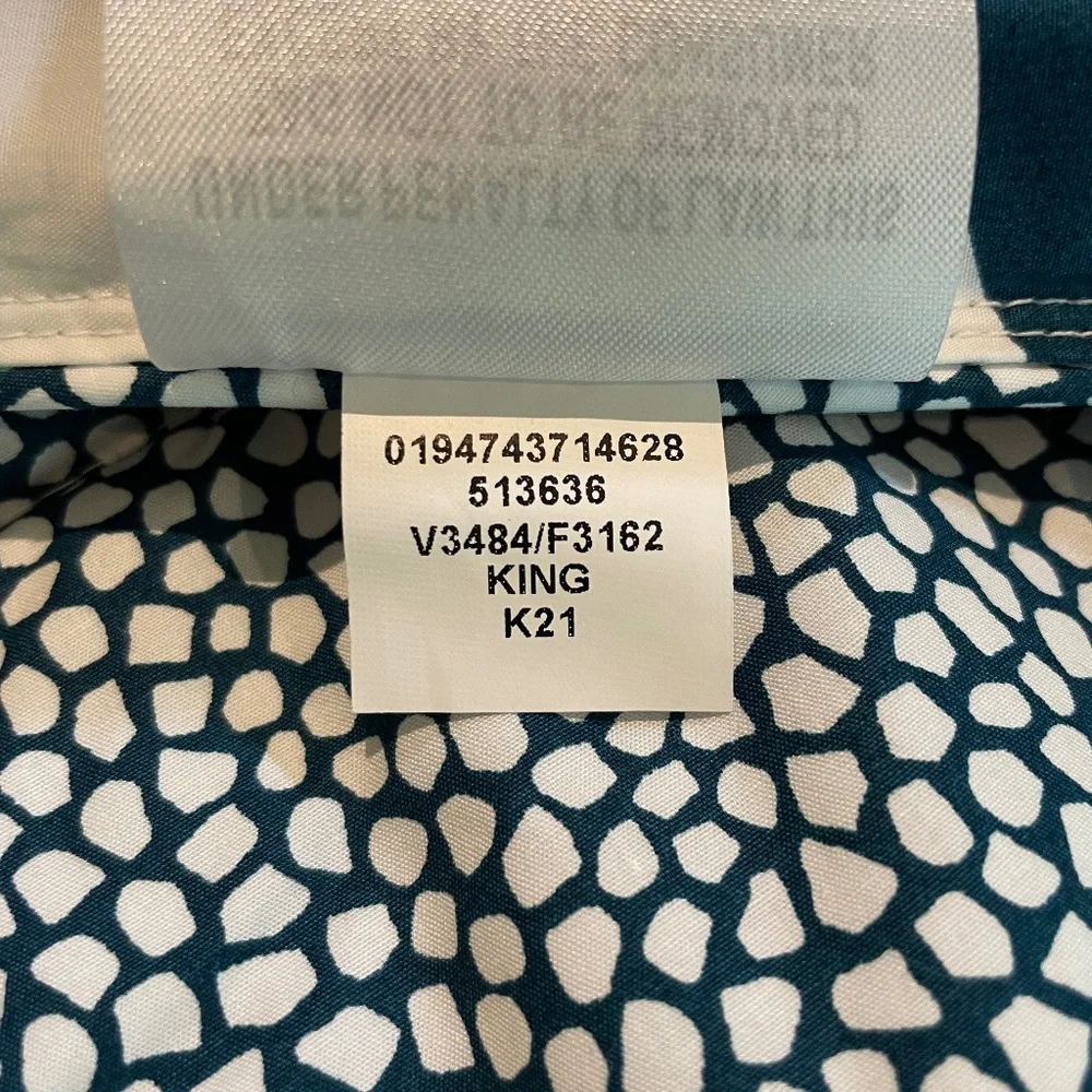 LANDS END Pureloft Printed COMFORTER Size: KING New Color: Baltic Teal Fish